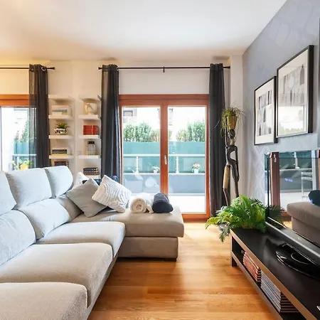 Apartment Feel At In Cozy Place In Airport 5 Min Lisbon