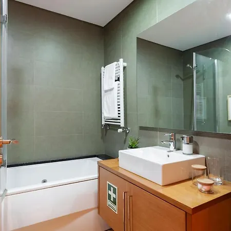 Feel At In Cozy Place In Airport 5 Min Appartement *
